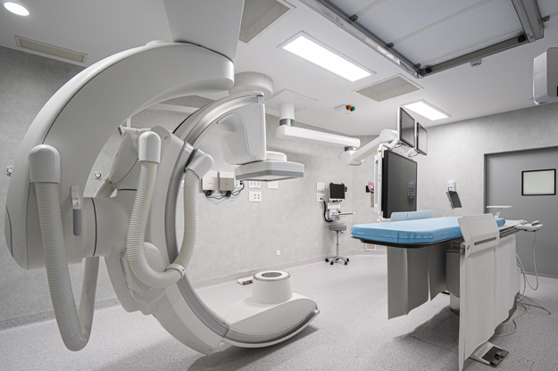 Angiografía digital monoplano (Philips Azurion – General Electric)